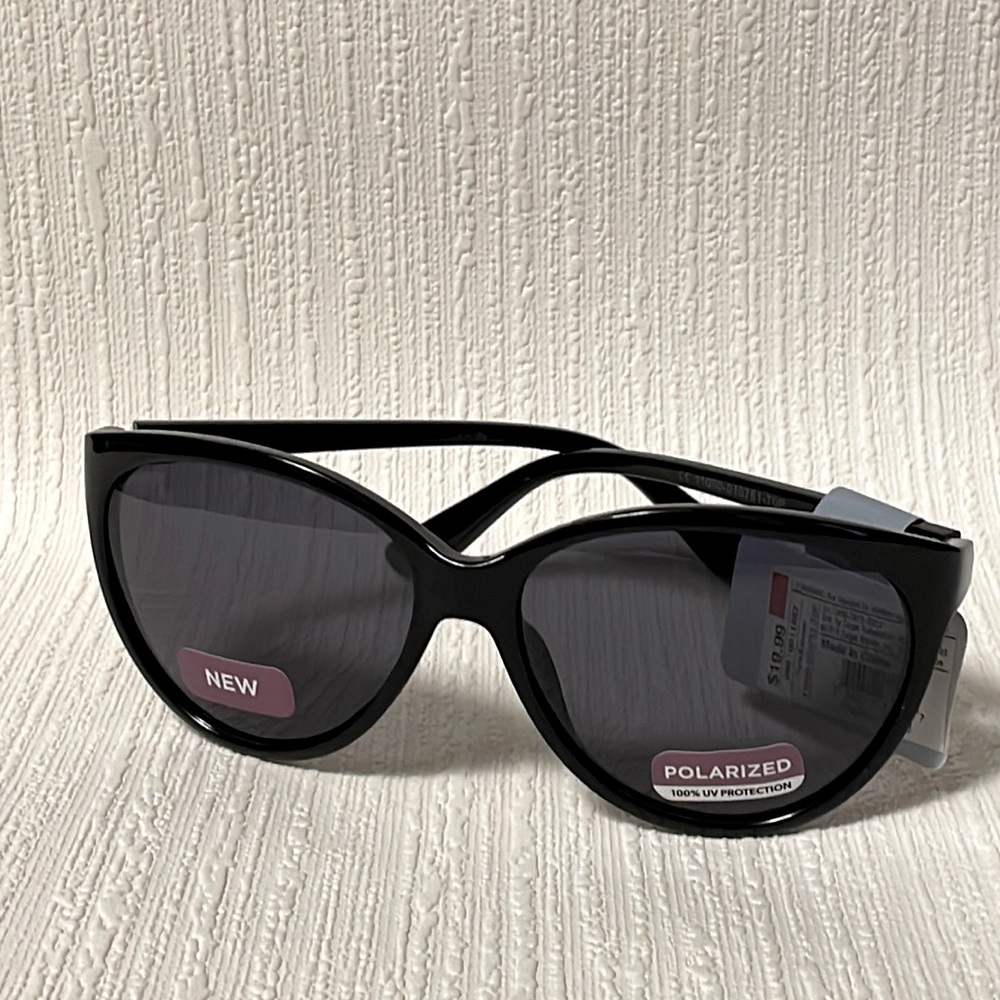 Black Frame Fashion Sunglasses
